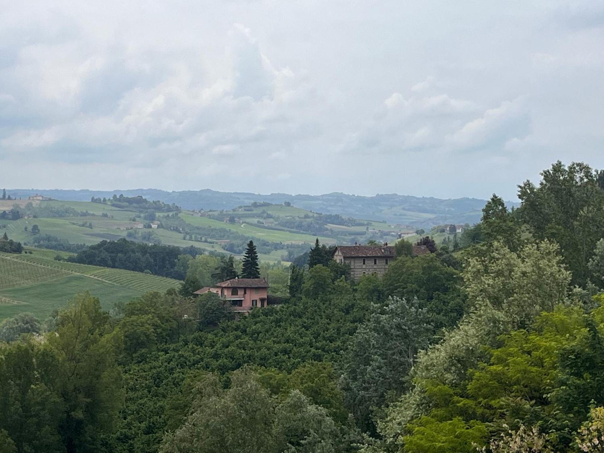 Appartamento "La Poesia Della Terra" Monforte D'Alba Ngoại thất bức ảnh